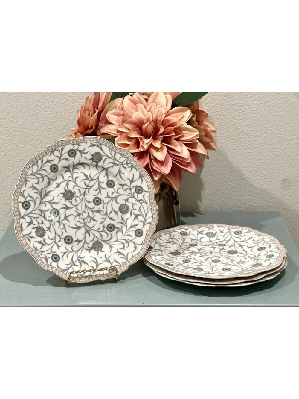 4 MORRIS & Co SIDE SALAD PLATE Floral Dish WHITE SWEET BRIAR Premium Porcelain